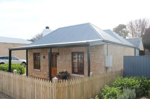 Victoria Cottage - Lennox Head Accommodation 5