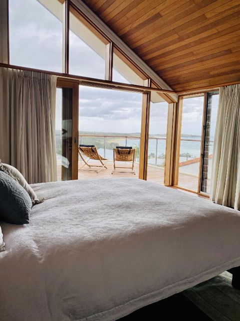 Sundecks - Lennox Head Accommodation 5