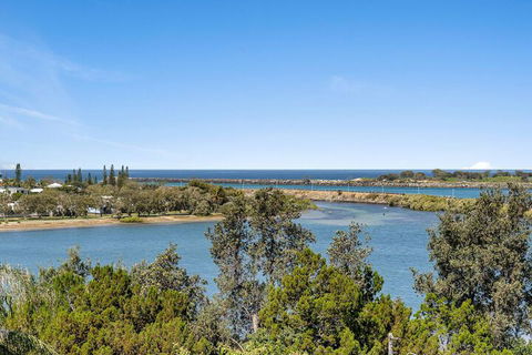 Shawhaven - Lennox Head Accommodation 0