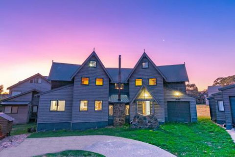 Banjos Chalet Alpine Getaways - Lennox Head Accommodation 0