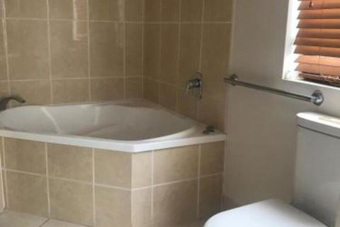 Townsville Strand Lighthouse Apartment 3 - Lennox Head Accommodation 5