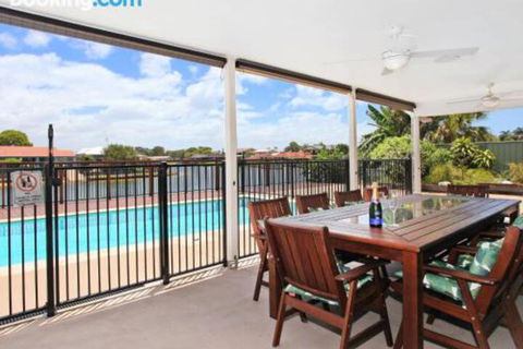 Schirrmann 56 Four Bedroom Home On Canal With Pool Pontoon Aircon & WiFi! - Lennox Head Accommodation 1