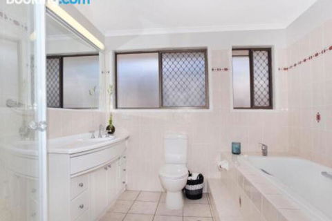 Schirrmann 56 Four Bedroom Home On Canal With Pool Pontoon Aircon & WiFi! - Lennox Head Accommodation 0