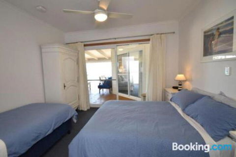 Miramar At Penneshaw KI - Lennox Head Accommodation 2