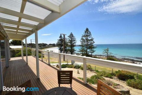 Miramar At Penneshaw KI - Lennox Head Accommodation 5