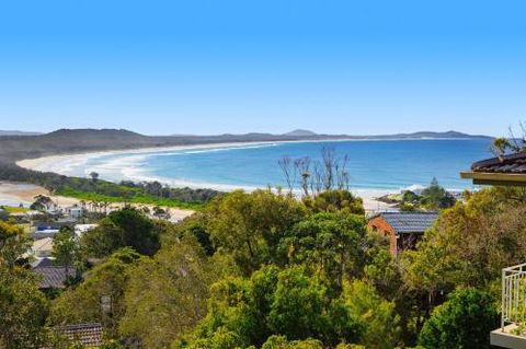 Valparaiso 23 Dulconghi Street - Lennox Head Accommodation 0
