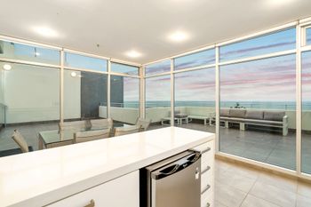 Penthouse Liberty Towers - Lennox Head Accommodation 1