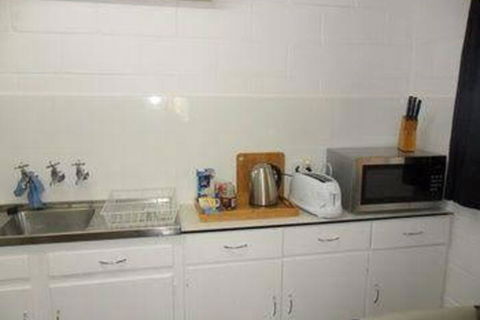 The Pickers Hut - Lennox Head Accommodation 6