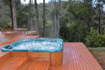 Quiet Rural Retreat With Spa - Lennox Head Accommodation 3