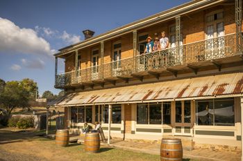 Hill End Historic Cottages - Lennox Head Accommodation 5