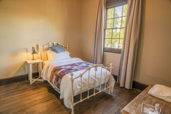 Hill End Historic Cottages - Lennox Head Accommodation 4