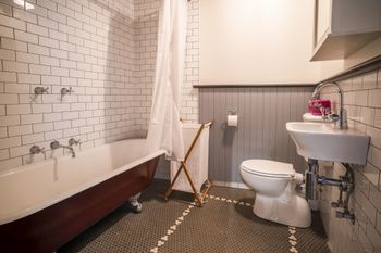 Hill End Historic Cottages - Lennox Head Accommodation 6