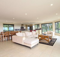 A Vista Townhouse 1 - Lennox Head Accommodation