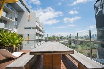 Spacious Apartment Close To Melbourne CBD - Lennox Head Accommodation 4