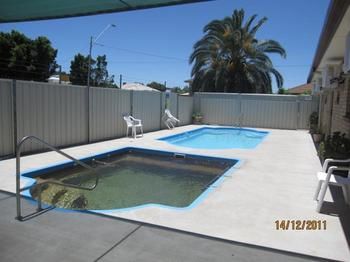 Dragon & Phoenix Motel - Lennox Head Accommodation 1