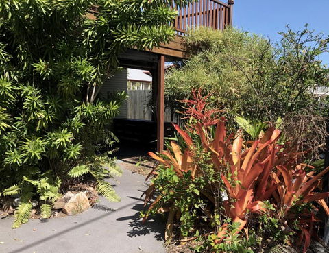 Five 3 Five - The Beachside Barracks - Lennox Head Accommodation 5