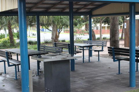 Five 3 Five - The Beachside Barracks - Lennox Head Accommodation 2
