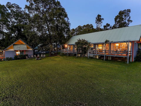 Vineyard Hill - Lennox Head Accommodation 0