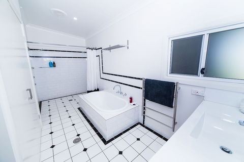 The Bryn At Tilba Family Cottage - Lennox Head Accommodation 5