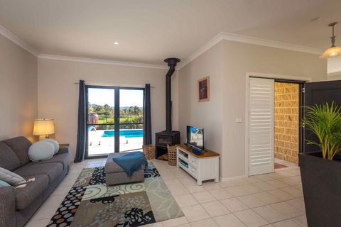 Mandalay Villas - Villa 2 - Lennox Head Accommodation 2