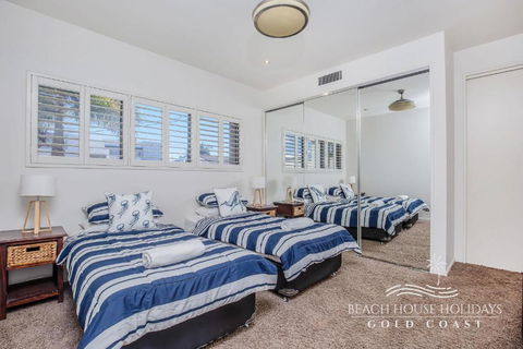 Absolute Beachfront Holiday House - Lennox Head Accommodation 1