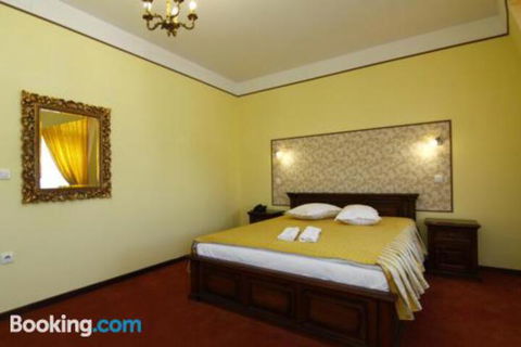 Mole Creek Lodge - Lennox Head Accommodation 0