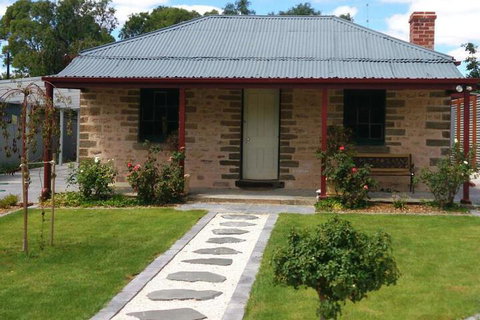 Annabelles Cottage - Lennox Head Accommodation 4