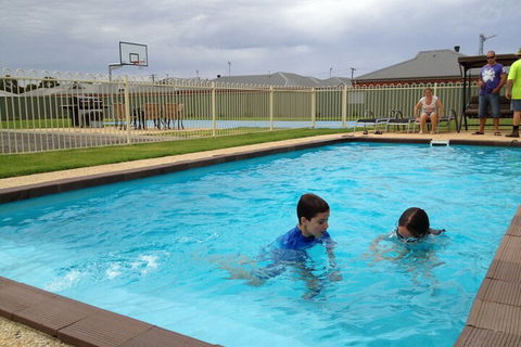 Bendigo's Allara Motor Lodge - Lennox Head Accommodation 3