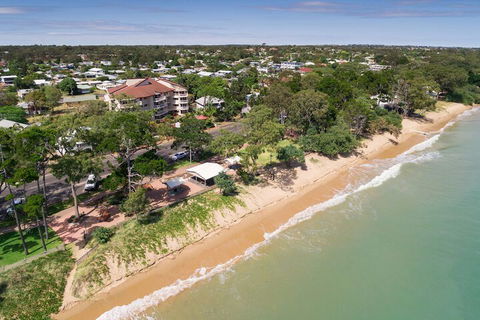 Charlton Apartments - Lennox Head Accommodation 1