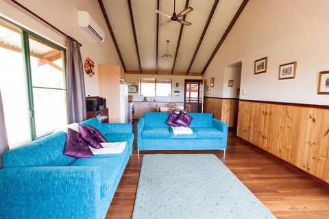Misty Valley Country Cottages - Lennox Head Accommodation 3