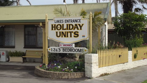 Lakes Entrance Holiday Units - Lennox Head Accommodation 3