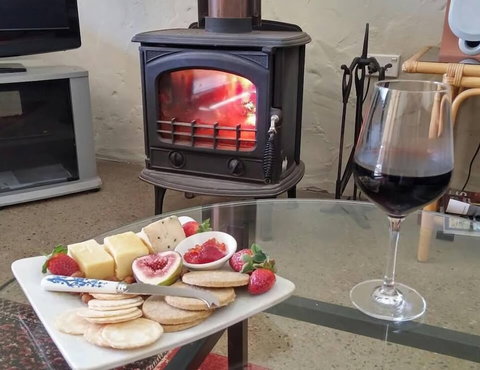 Milton Country Cottages - Lennox Head Accommodation 1