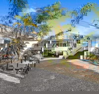 Palm Court Motor Inn - Lennox Head Accommodation