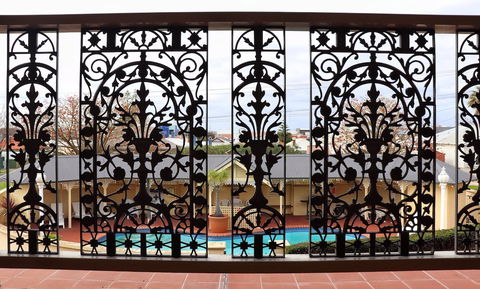 The Clifton & Grittleton Lodge - Lennox Head Accommodation 4