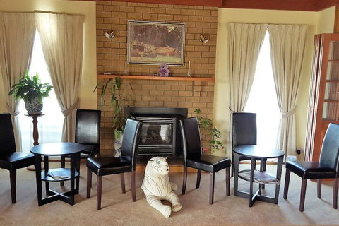 Hepburn Springs Motor Inn - Lennox Head Accommodation 7