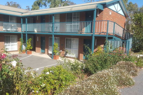 Hepburn Springs Motor Inn - Lennox Head Accommodation 2