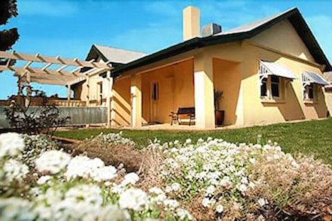 Magnolia Cottage Mildura - Lennox Head Accommodation 0
