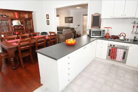 Magnolia Cottage Mildura - Lennox Head Accommodation 7