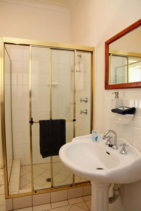 Apartments On The Park - Lennox Head Accommodation 3