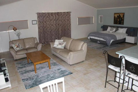 Granite Gardens Cottages & Lake Retreat - Lennox Head Accommodation 5
