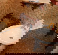 Settlers House York - Lennox Head Accommodation