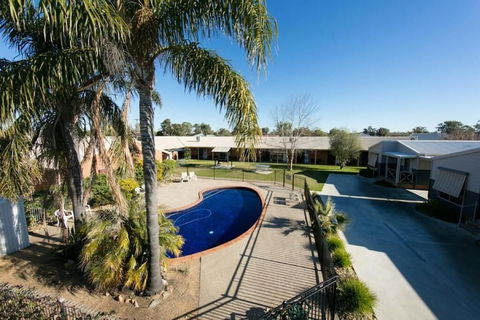 Ashleigh Court Motor Inn - Lennox Head Accommodation 1
