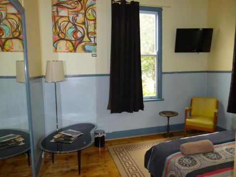 2 Dukes Daylesford - Lennox Head Accommodation 4