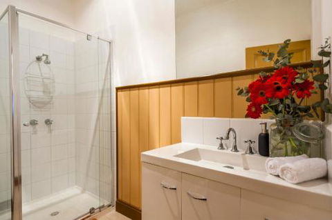 2 Dukes Daylesford - Lennox Head Accommodation 1