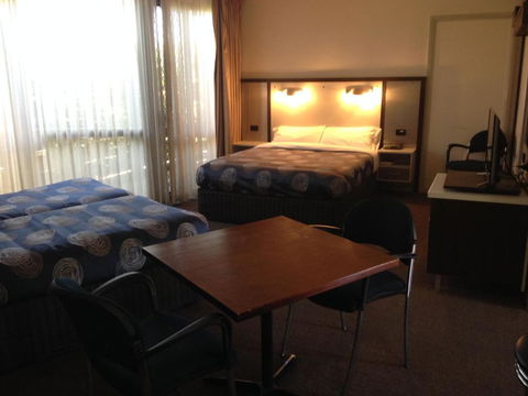 The Central Hotel Motel Lakes Entrance - Lennox Head Accommodation 1