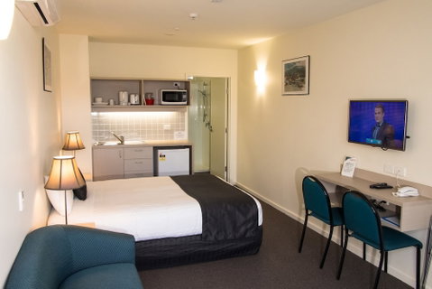 Shoreline Hotel - Lennox Head Accommodation 0