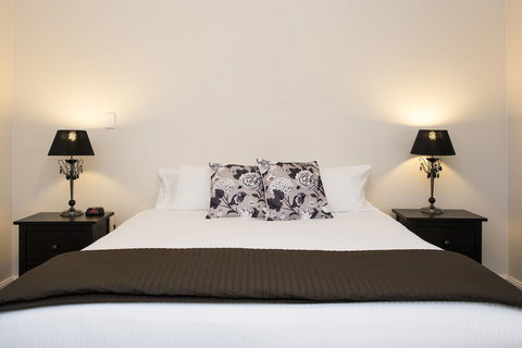 Colonial Court Villas - Lennox Head Accommodation 1