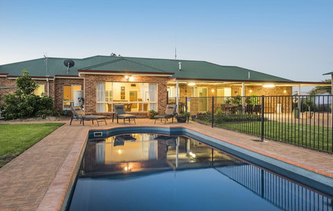 Colonial Court Villas - Lennox Head Accommodation 3