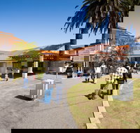 Beatty Lodge - Lennox Head Accommodation