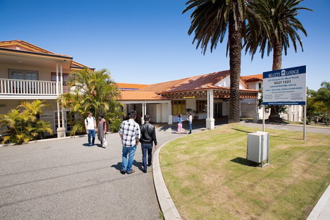 Beatty Lodge - Lennox Head Accommodation 0